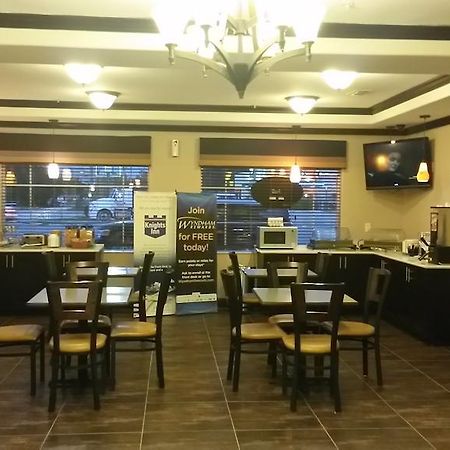 Atria Inn & Suites Three Rivers Exterior photo