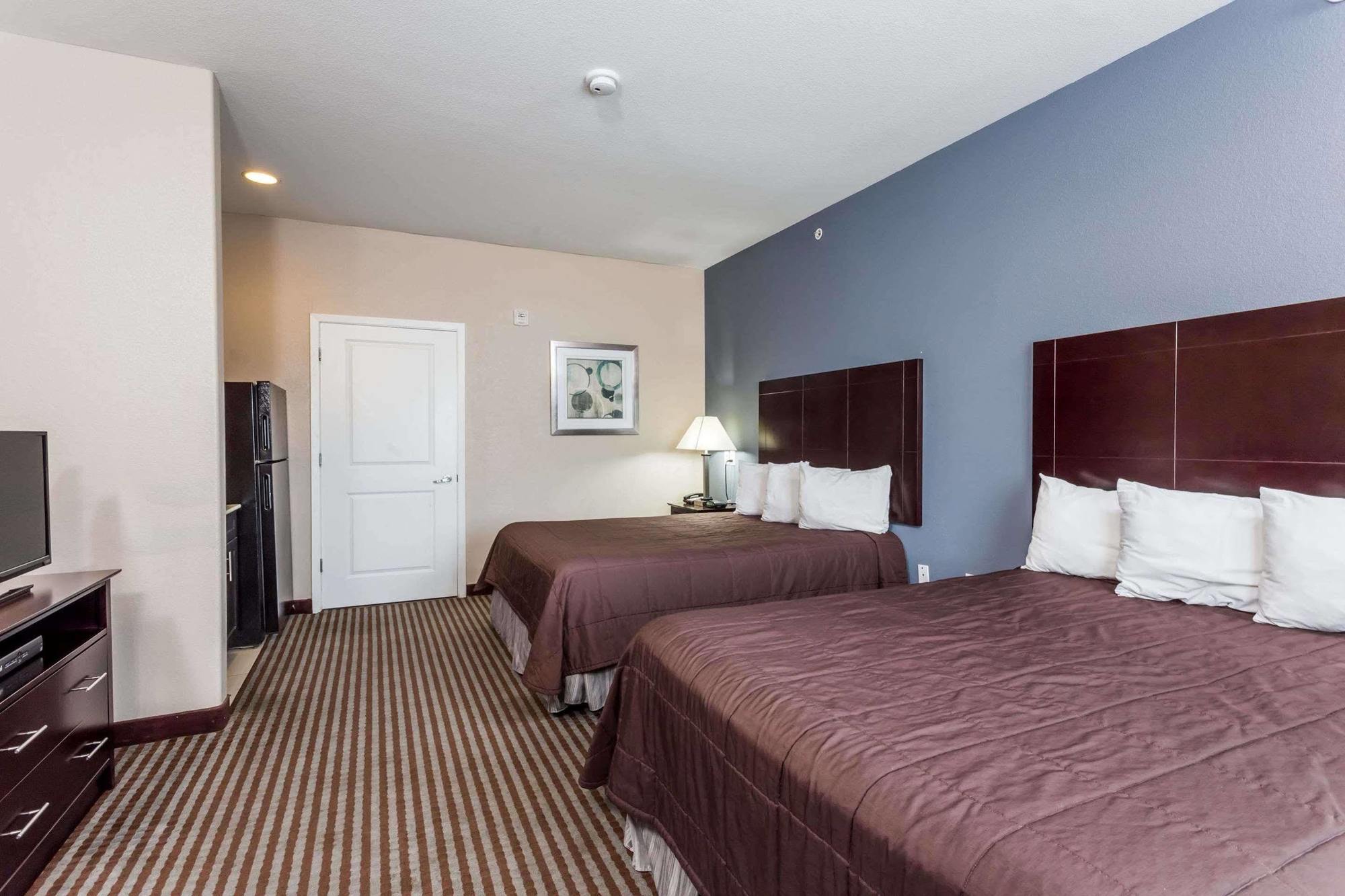 Atria Inn & Suites Three Rivers Exterior photo
